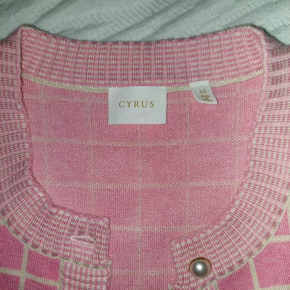 Sweater - Picture 2 of 5